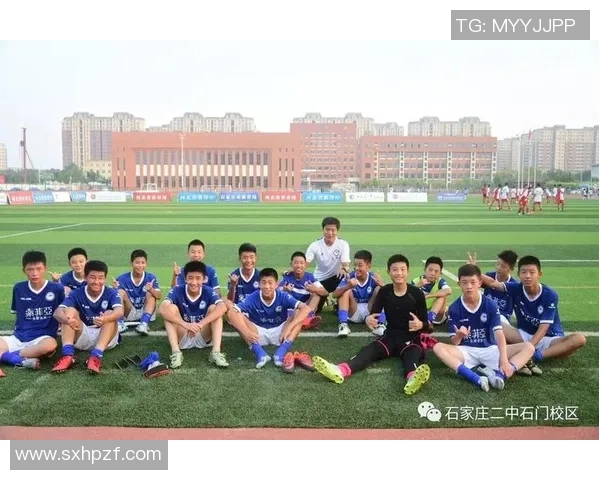 广州足球队勇攀高峰的冠军赛之路与辉煌历程回顾